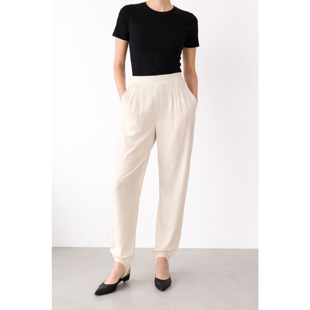Vintage 90s Norton McNaughton Ivory Casual Pants with Stirrup Hem Size 10